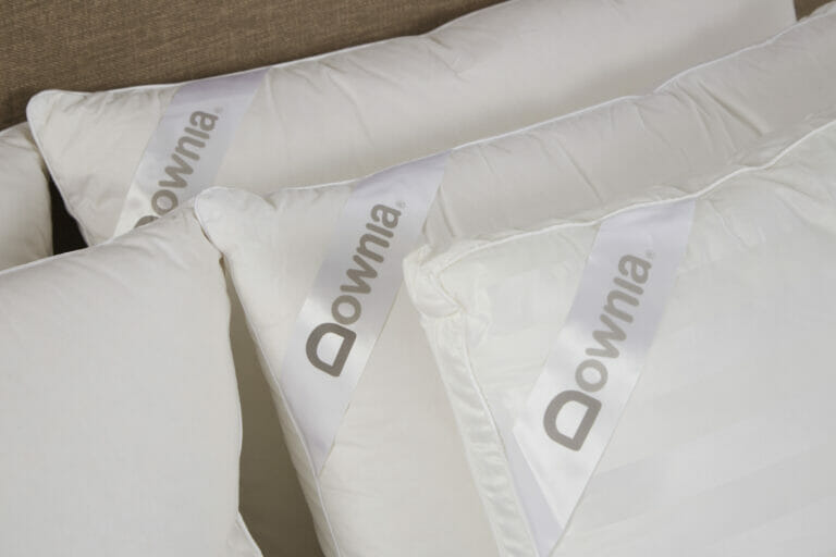 HOTEL COLLECTION 30/70 white goose feather & down pillow Downia